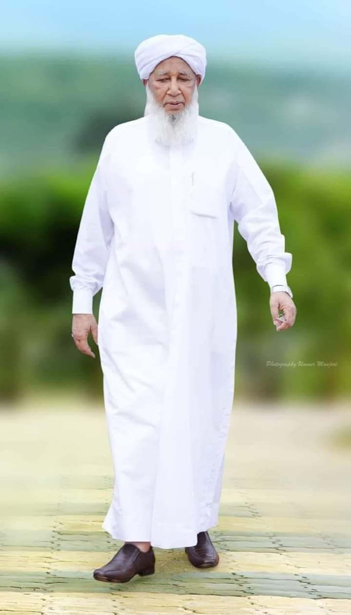 நான் அறிந்த ஏ.பி. உஸ்தாத் அவர்களை உங்களுக்கு அறிமுகம் செய்வதில் மகிழ்ச்சி அடைகிறேன். 