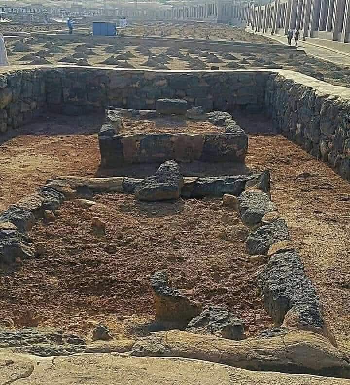 கப்றிலிருந்து பீறிட்டு வந்த அழகிய நறுமணம்