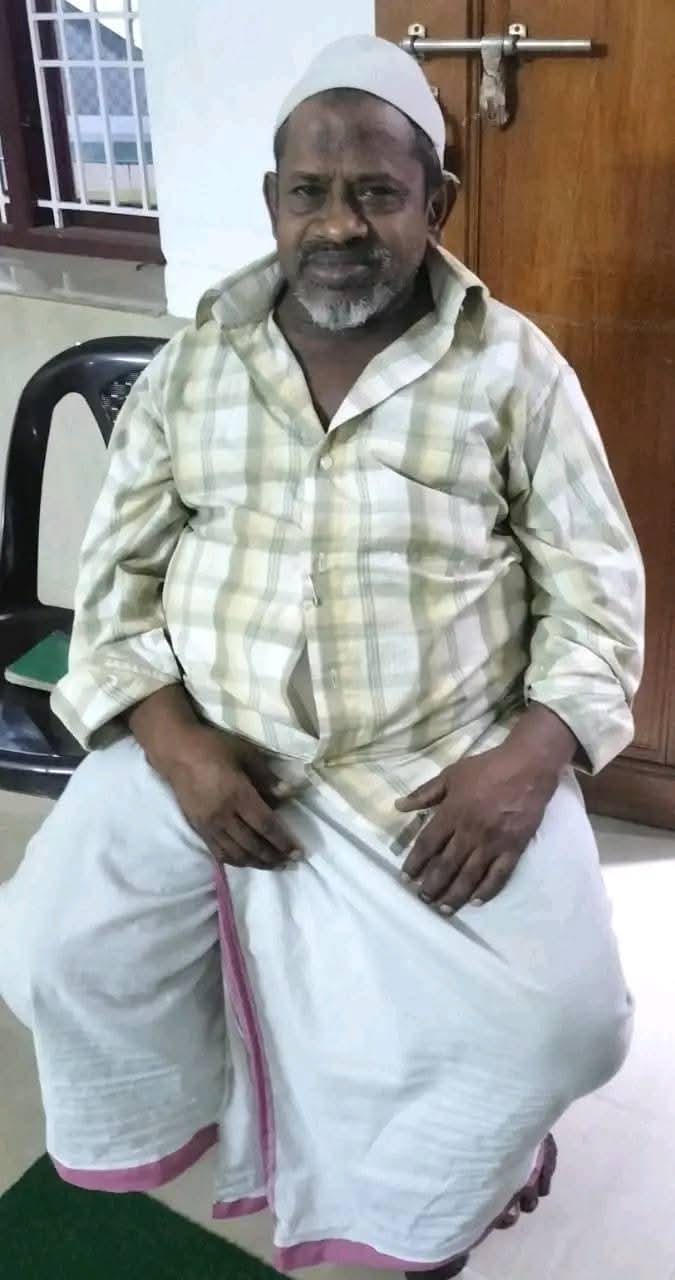 ரஜுலுன் முஅல்லக்குன் ஃபில் மஸ்ஜித்