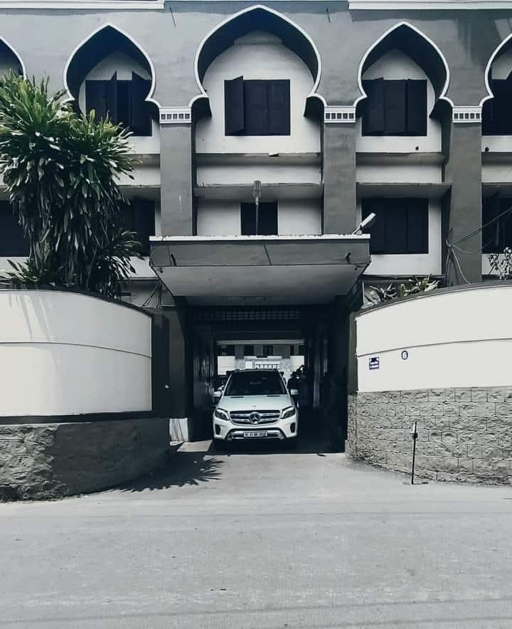 பயணங்களின் பேரரசர்