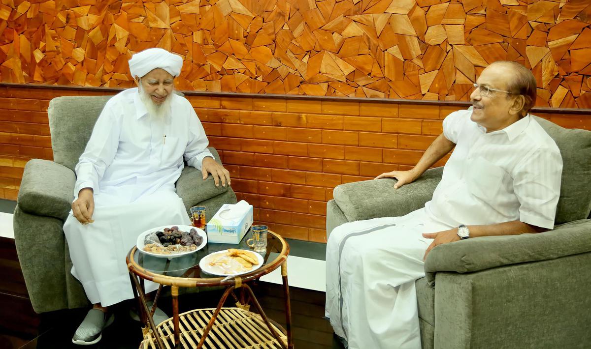 அனைத்து கதவுகளும் மூடப்பட்ட போது 