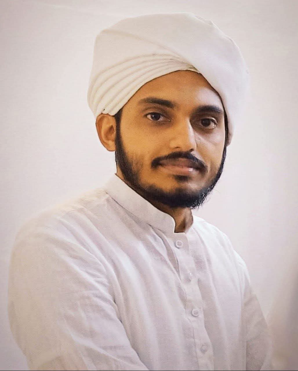 ஸ்பானிஷ் மொழி உதவி பேராசிரியர் மவுலவி ஃபாயிஸ் அதனி 