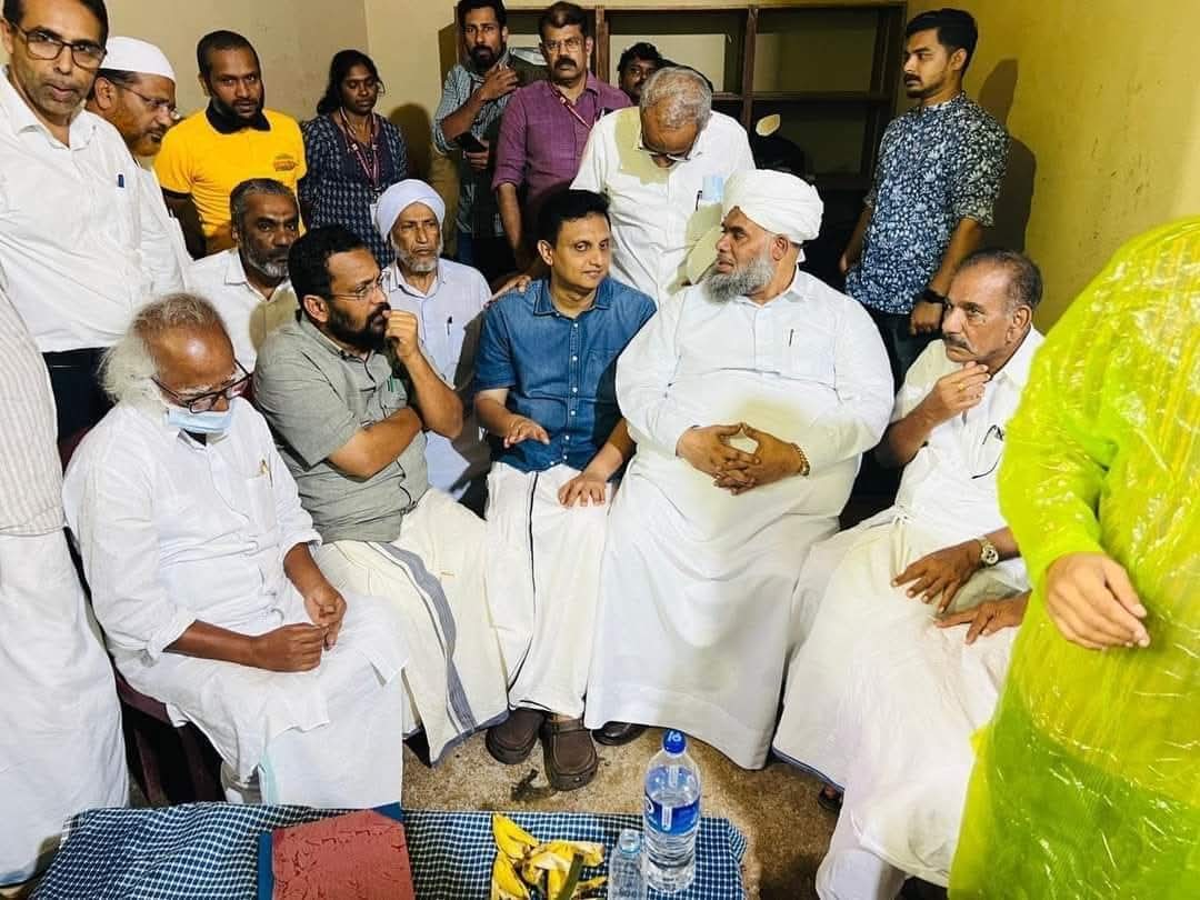 கேரளா_வயநாடு_நிலச்சரிவை தேசிய_பேரிடராக_அறிவிக்க_வேண்டும் கேரள முஸ்லிம் ஜமாஅத் பொதுச்செயலாளர் அஸ்ஸெய்யித் இப்ராஹிம் கலீல் புகாரி தங்கள் கோரிக்கை... 